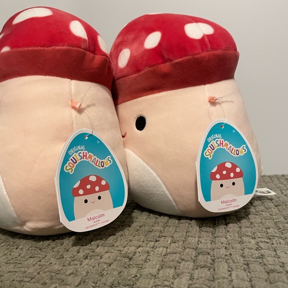 Malcom Squishmallow - Picture 2 of 4